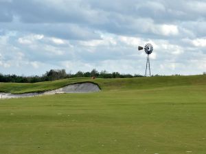 Streamsong (Black) 9th Approach
